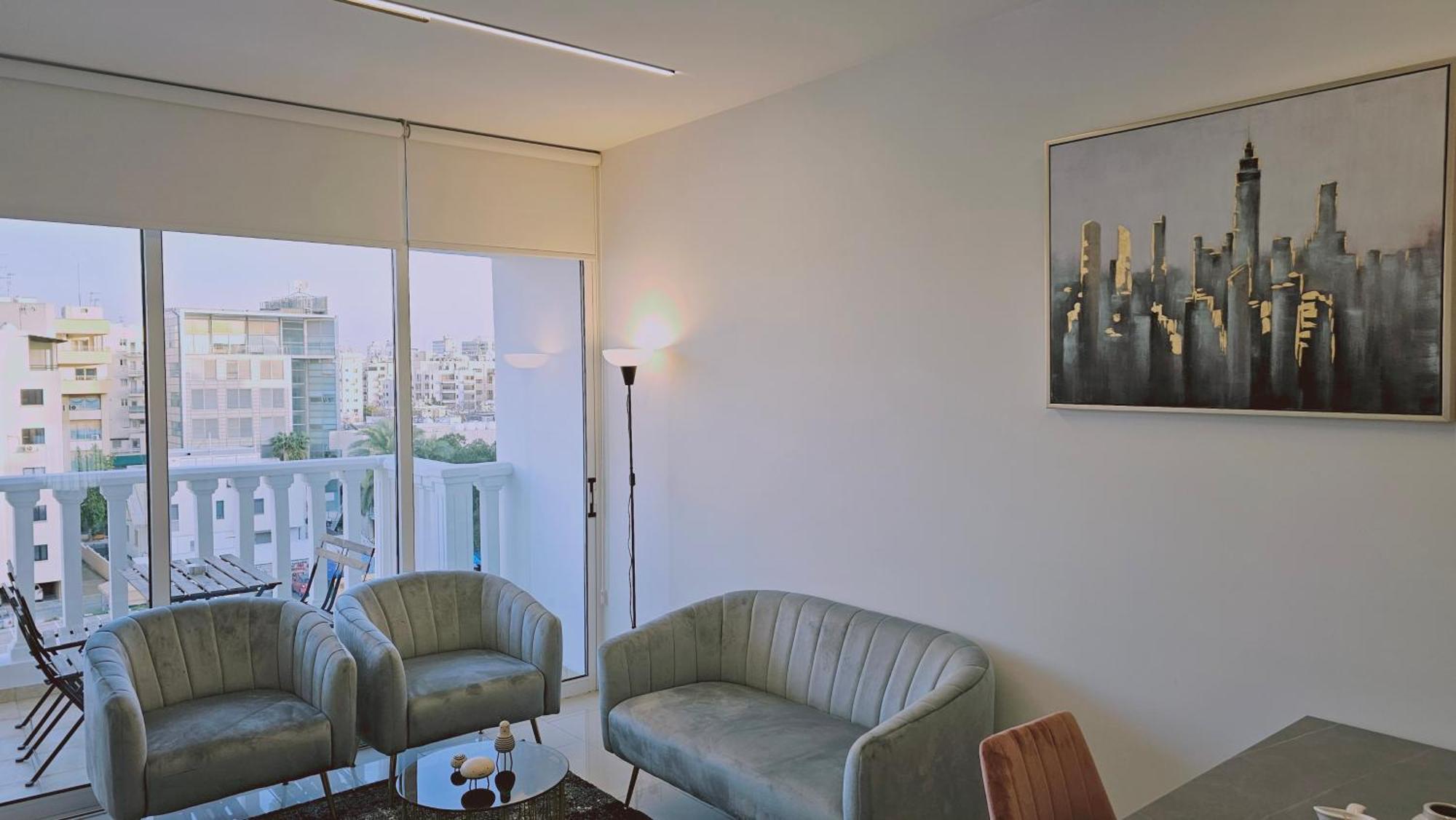 Stay Cosmo City Suites Nikósie Exteriér fotografie