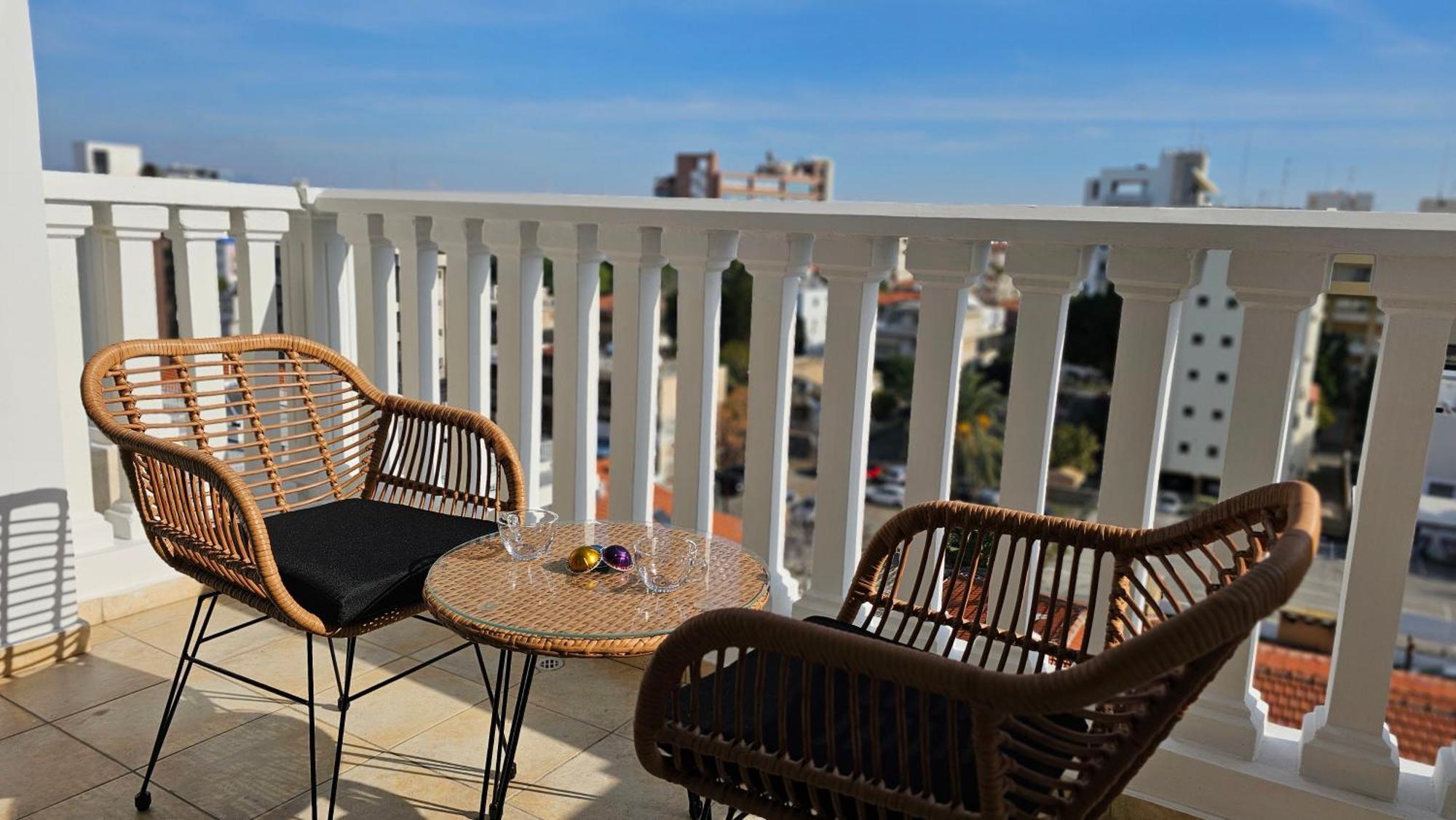 Stay Cosmo City Suites Nikósie Exteriér fotografie